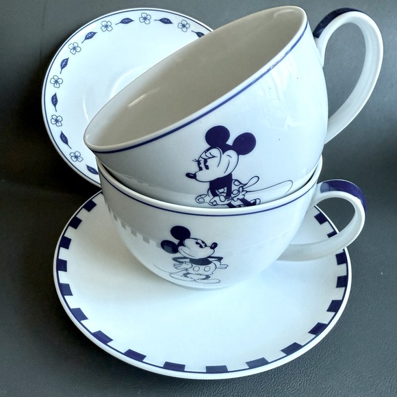 Guy Degrenne Disney Minnie Mouse Porcelain Cup & Saucer (Pair) Collectors Item